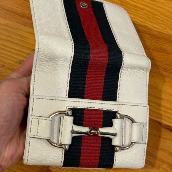 Gucci White leather wallet with Red and blue Stripe - Picture 11 of 12